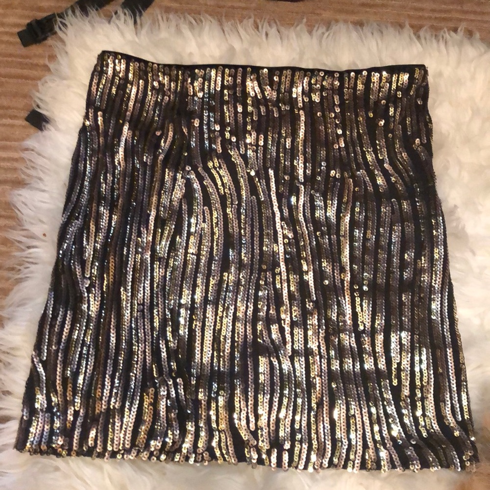 Shiny fun New Year’s Eve skirt!!